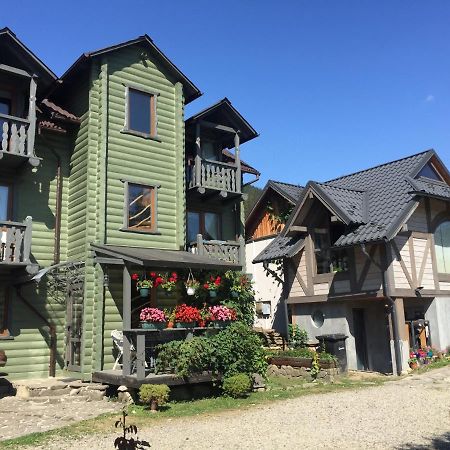 Guest House Anastasia Tatariv Exterior photo